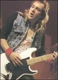 Quel guitariste n'a jamais jou dans Motrhead ?