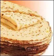 La galette et la crpe, toutes deux rondes, se diffrencient l'une de l'autre comment ?