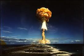 La France aussi a pourri un paradis terrestre en faisant des expériences nucléaires à...