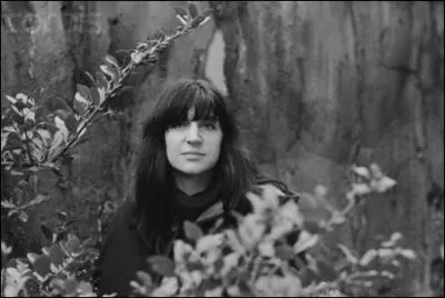 Bon. C'est l'heure de la rcr !  Si on joue  la marelle/Ca va user la semelle/Si on joue  chat perch/Je vais srement tomber . De qui est cette chanson ?