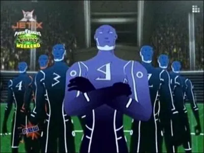 Dans la saison 2, comment gagnent les Snowkids pendant la demi-finale contre les Lightnings ?