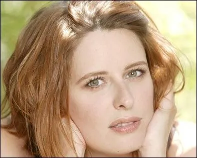 Avec qui Luna trompe-t-elle Sacha ?