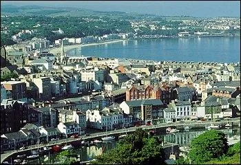 Depuis 1765, l'île de Man est indépendante bien que rattachée à la couronne britannique. Sa capitale est...