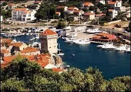 En 1898, l'Espagne cède l'île de Guam aux Américains. Quelle est sa capitale ?