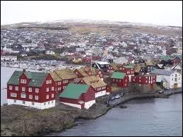 Devenues danoises en 1814, les les Fro ont pour capitale une ville qui rappelle le dieu du tonnerre des Vikings.