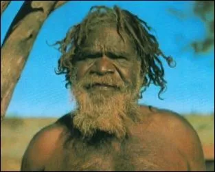Les premires peuplades d'Australie sont appeles les Aborignes. Ils se dfendaient et partaient  la chasse munis d'un :