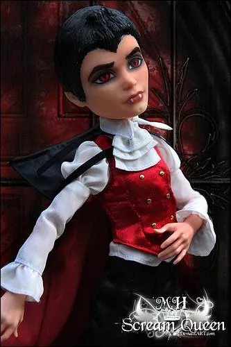 Qui est le cousin ou le frre de Draculaura ?