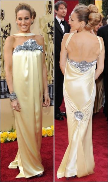 Voici l'une des trs belles robes porte aux Oscars, c'est Chanel (Karl Lagerfeld) qui est le crateur. Sarah Jessica a-t-elle dj gagn un Oscar ?