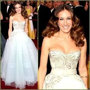 La voici dans une robe de Dior. Outre son travail  la TV et au cinma, Sarah est aussi rpute pour ?