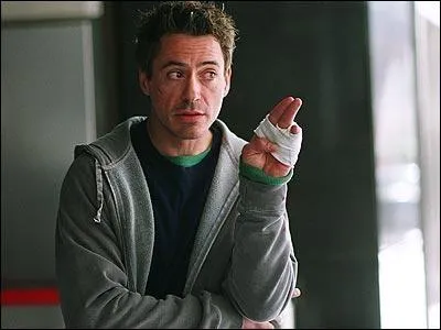 Dans ce film, Harry Lockhart (R. D. Jr) incarne un voleur se retrouvant bientt dans un polar Hollywoodien, comment se nomme-t-il ?