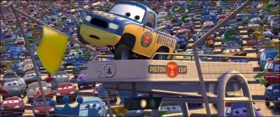 Que se passe-t-il quand Dexter Hoover agite les drapeaux verts ?