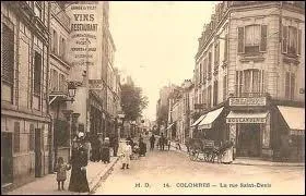 Comment traduire   La cafeteria est prs de la boulangerie   ?