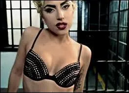 Avec quelle autre artiste Lady Gaga tourne-t-elle le clip  Tlphone  ?