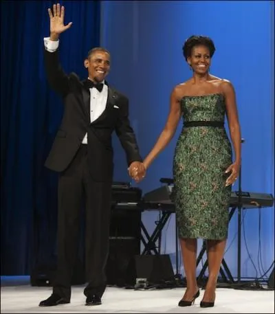 Une plaque a t installe (plus de 20 ans plus tard)  un endroit stratgique pour l'histoire des Obama,  Chicago. Que clbre-t-elle ?