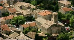 Les habitants d'Eyzahut se nomment les ...