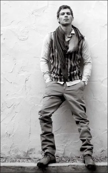 Pourquoi Mikael n'a-t-il jamais vraiment aim Klaus ?