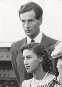 Cette histoire d'amour, entre la Princesse Margaret et le Capitaine Townsend, a dfray la chronique, car elle s'est mal termine, et Margaret ne s'en remit jamais vraiment. Quel fut le motif ?