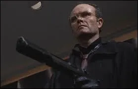 Comment se nomme le chef de la pgre locale ?