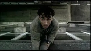 Pourquoi Bernie dcide-t-il d'apprendre l'anglais ?