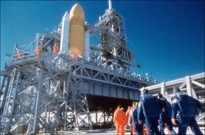 Qui vomit lors des essais avec les pilotes de la NASA ?