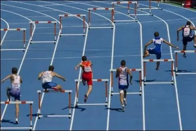 Dans une preuve de 400m haies, combien de haies sont-elles  franchir sur la totalit du parcours ?