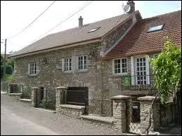 Les habitants de Santosse se nomment les ...