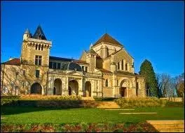Les habitants de Fontaine-ls-Dijon portent le nom de ...