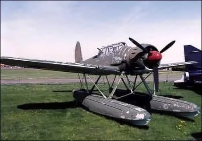 Et le nom de cet hydravion ?