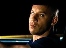 Dans  Fast And Furious 1 , l'acteur Vin Diesel (alias Dominic Toretto), prend le volant d'une :