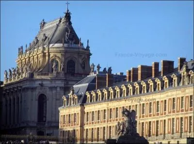 Et se situe dans la rgion administrative :