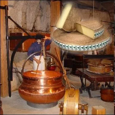 Quel nom particulier est donn dans cette rgion, aux lieux d'laboration du Comt, fromage au lait cru de vache,  pte presse cuite ?