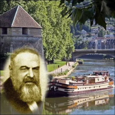 Romancier, auteur dramatique n  Besanon, clbre pour ses mots d'esprit, il est l'auteur de cette citation :  Qui donne aux pauvres, prte  Dieu. Qui donne  l'Etat prte  rire.