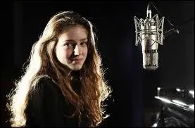 Elle a repris le titre  Skinny Love  :