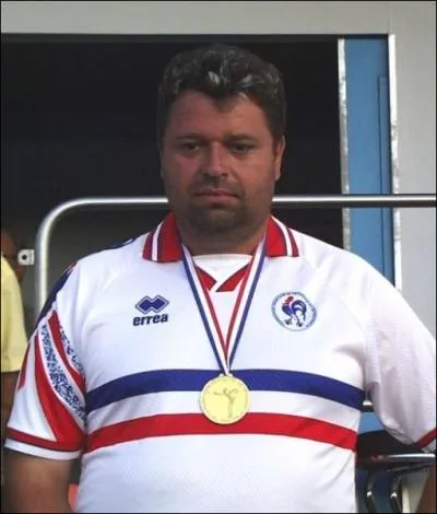 Philippe Quintais totalise 12 titres de champion du monde dans un sport qui regroupe plus de 300 000 licencis en France mais n'est pas reconnu comme sport olympique. Il s'agit :