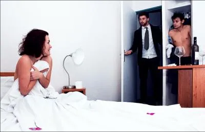 Ceci un flagrant dlit d' ... .