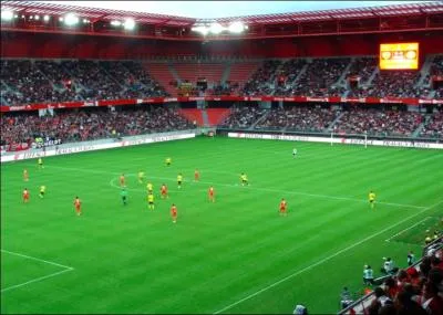 Rendez-vous au stade du Hainaut pour encourager l'quipe de football de :