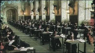 Dans "Harry Potter et le Prince de sang-mêlé", combien Harry Potter reçoit-il de B. U. S. E. ?