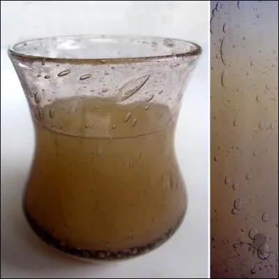 L'heure de l'apritif vient de sonner. La mauresque est une boisson compose de pastis et de sirop d'orgeat. Est-ce exact ?