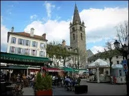 Je vais visiter la ville de Barcelonnette. Comment se nomment les habitants de cette ville Bas-Alpine ?