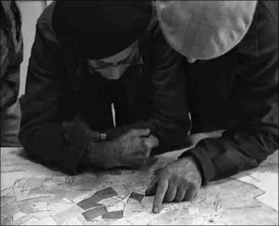 Comment appelle-t-on le regroupement des terres pour moderniser l'agriculture française dans les années 50-60 ? (photo : image du film "Ainsi va la terre" de Vincent Blanchet et Perme Mohl)