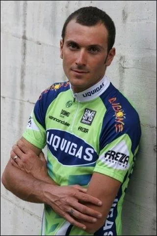 Vainqueur de deux Giro, en 2006, chez la CSC et 2011 chez Liquigas. Malgr bon nombre de participations au tour de France, je ne l'ai jamais remport. Qui suis-je ?