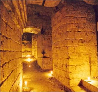 Au coeur de Paris, visite d'un endroit insolite et souterrain de la capitale ... .