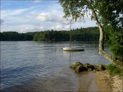 Combien y a-t-il d'le(s) sur ce lac ?