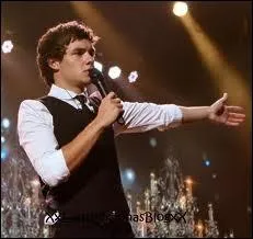 Comment s'appelle les deux soeurs de Liam ?