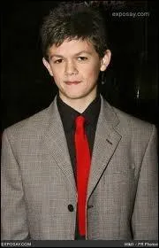 Qui joue le rle du petit garon orphelin, assistant de l'apprenti barbier mexicain ?