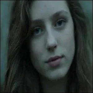 Qui est cette jeune chanteuse, interprte du tube   Skinny Love   ?