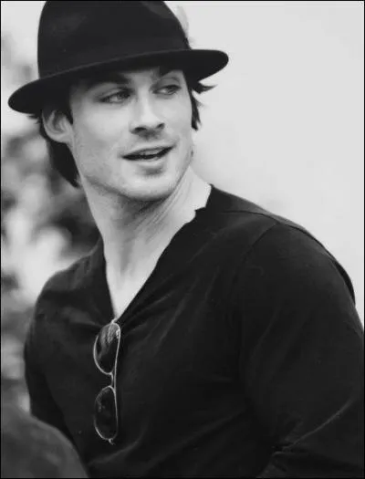  quel ge Ian Somerhalder dbute-t-il sa carrire de mannequin ?