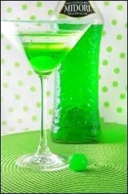 Le midori est un alcool vert. Mais  partir de quel fruit est-il produit ?