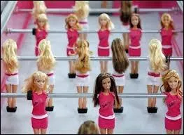 Jeu de bistrot simulant une rencontre de football.