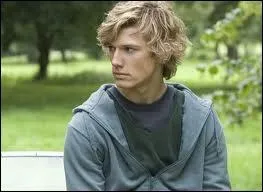 Qui joue le rle de Freddie ?